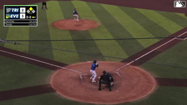 Axel Sanchez singles on a line drive to center fielder Jorge Ruiz. Luis Suisbel scores.