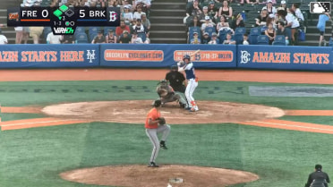 Colin Houck singles on a line drive to left fielder Elis Cuevas. Daiverson Gutierrez scores. John Bay to 3rd.