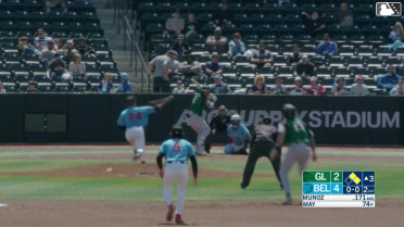 Samuel Munoz doubles (2) on a sharp line drive to right fielder Jake McCutcheon. Logan Wagner scores. Victor Rodrigues to 3rd.