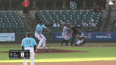 Gustavo Campero homers (4) on a fly ball to right field. Nelson Rada scores.