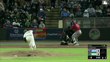 Kemp Alderman triples (1) on a fly ball to right fielder Will Robertson.