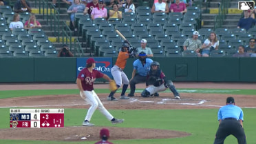 Clark Elliott singles on a line drive to right fielder Marcus Lee Sang. Cole Conn scores. Davis Diaz to 3rd.