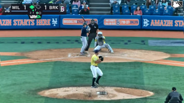 Eli Willits singles on a line drive to center fielder Sam Biller. Jorgelys Mota scores.