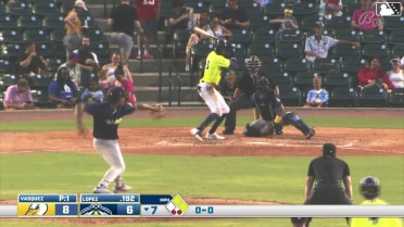 Geovanny Vasquez In play, run(s) to Daniel Lopez