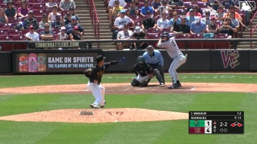 Brandon Winokur reaches on a fielder's choice, fielded by pitcher Yerlin Rodriguez. Dameury Pena scores. Enrique Jimenez to 2nd.