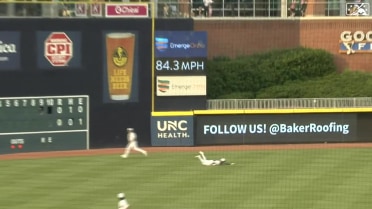 Rays prospect Niko Hulsizer makes a great diving snag