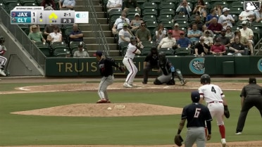 Andy Weber out on a sacrifice fly to right fielder Matthew Etzel. Dustin Harris scores.