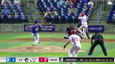 Gavin Fien singles on a ground ball to shortstop Johan Rodriguez, deflected by third baseman Luis De La Cruz. Jordan Williams scores. Eli Willits scores.