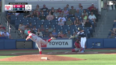 Druw Jones' solo homer