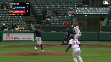 Yerry De los Santos In play, run(s) to Trey Lipscomb