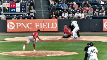 Kenedy Corona homers (4) on a fly ball to center field. Oswaldo Cabrera scores. Tyler Hardman scores.