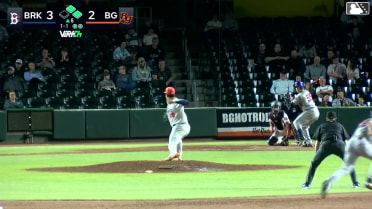 Mitch Voit doubles (5) on a line drive to right fielder Angel Mateo. Antonio Jimenez scores. Yonatan Henriquez scores.