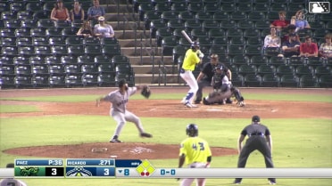 Styven Paez Ball to Yandel Ricardo