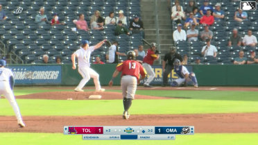 Shane Panzini In play, run(s) to Cal Stevenson