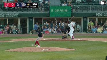 Bryan De La Cruz singles on a ground ball to left fielder Tyler McDonough. Felix Reyes scores.
