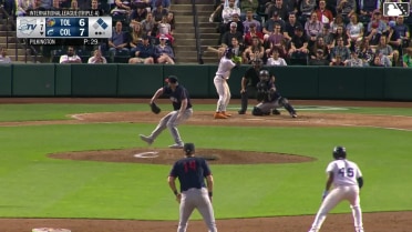 Konnor Pilkington In play, run(s) to Kahlil Watson