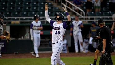 Winokur’s Three Home Run Night Powers Fort Myers Past Lakeland 12-2