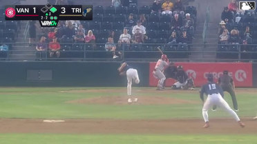 Austin Smith singles on a line drive to right fielder Jorge Ruiz. David Calabrese scores.