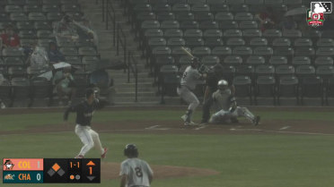 Carson Taylor doubles (1) on a line drive to right fielder Yerlin Confidan. Luke Waddell scores.