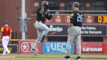 Aug. 17: Antunez, Velazquez homer in 19-10 Ducks win in Reading