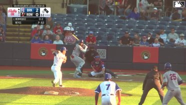 Yonatan Henriquez singles on a line drive to right fielder Jake Steels. Yohairo Cuevas scores. Mitch Voit to 2nd.