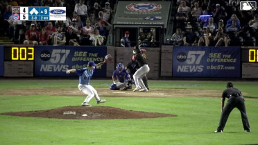 Daniel Guilarte walks. Braylon Payne scores. Tayden Hall to 3rd. Tyler Rodriguez to 2nd.