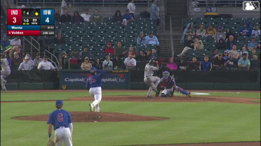 Enmanuel Valdez homers (7) on a line drive to right field. Ronny Simon scores.