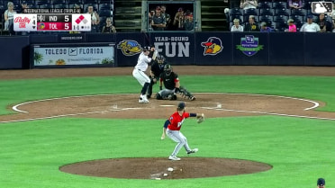 Jace Jung out on a sacrifice fly to right fielder Ronny Simon. Trei Cruz scores. Cal Stevenson to 3rd.