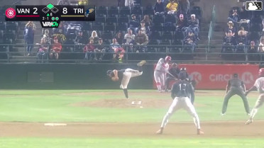 JoJo Parker doubles (5) on a line drive to right fielder Jorge Ruiz. Dameury Pena scores.
