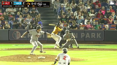 Joshua Loeschorn Ball to Tyresse Turner