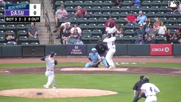 Caleb Bonemer out on a sacrifice fly to left fielder Elijah Green. Alex Ungar scores. Bryce Eblin to 3rd. Kyle Lodise to 2nd.