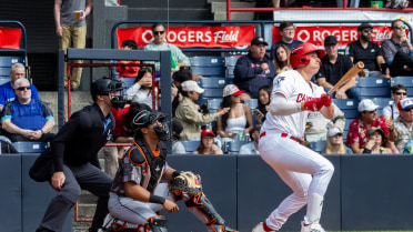 Two C's Slams Highlight 14-6 Rout