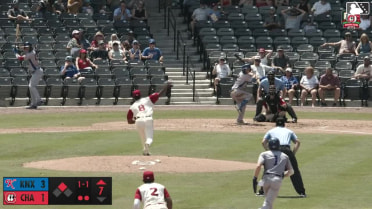 Kane Kepley singles on a line drive to right fielder Yerlin Confidan. Karson Simas scores.