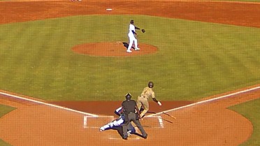 Leodalis De Vries' RBI single