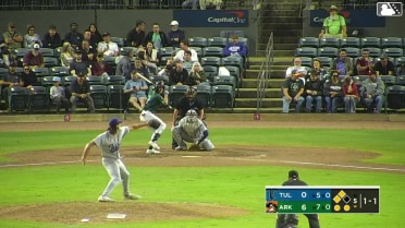 Sammy Siani homers (2) on a line drive to right field. Nick Raposo scores. J.T. Arruda scores.