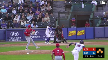 Ismael Munguia walks. Josh Kasevich scores. Willie MacIver to 3rd. Eloy Jiménez to 2nd.