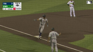 Jadiel Sanchez connects on his second homer 