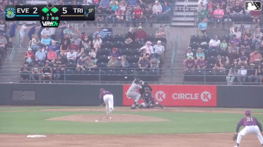 Felnin Celesten singles on a sharp line drive to right fielder Randy De Jesus. Curtis Washington Jr. scores. Jonny Farmelo to 2nd.