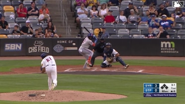 Vidal Bruján homers (3) on a fly ball to right field.
