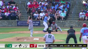 Eli Willits singles on a fly ball to left fielder Junior Garcia. Nick Hollifield scores. Nick Peoples to 3rd.