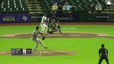 Tyler Wade singles on a line drive to center fielder Brewer Hicklen. Cameron Cauley scores. Justin Foscue to 3rd.