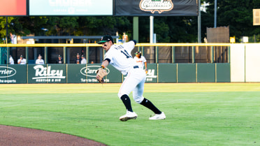 Clingstones Drop Back-and-Forth Brawl with Chattanooga 