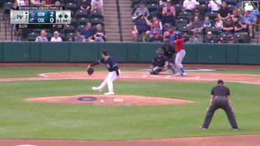 Justin Dean doubles (2) on a line drive to left fielder Petey Halpin. Casey Opitz scores. BJ Murray to 3rd.