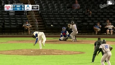 Alberto Barriga singles on a line drive to center fielder Chris Newell. Jansel Luis scores. Alberto Barriga to 2nd.
