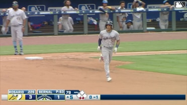 Alfonsin Rosario's solo home run