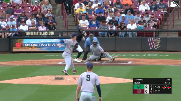 Braylon Payne grounds into a force out, second baseman Danny De Andrade to shortstop Brandon Winokur. Josiah Ragsdale scores. Marco Dinges out at 2nd. Braylon Payne to 1st.