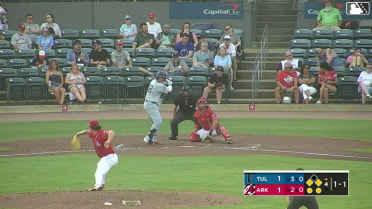 Hayden Gilliland homers (3) on a line drive to right center field. Zyhir Hope scores. Jose Izarra scores.