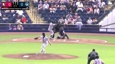 Reylin Perez reaches on a fielding error by first baseman Frederi Montero. Arturo Flores scores. Josh Wakefield to 3rd. Carlos Cauro to 2nd.