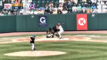 Cayden Wallace homers (3) on a line drive to right center field. Seaver King scores.