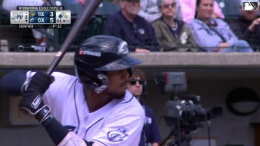 Sean Guenther In play, run(s) to Dayan Frias